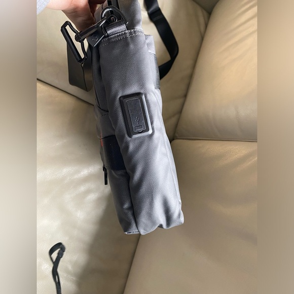 Air Canada The Tablet Crossbody Laptop Bag - Picture 5 of 13